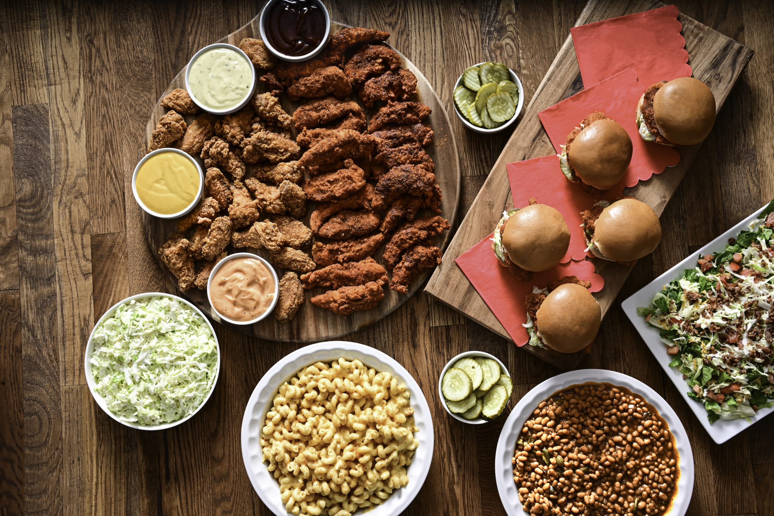 🏈 Game Day Catering – Hot Chicken Tenders & Wings from Howlin’ Willy’s